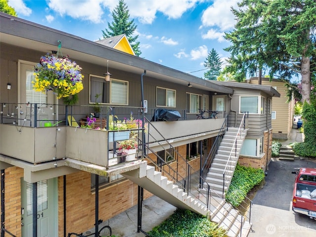 6515 5th Ave NE, Seattle, WA 98115 - photo 1