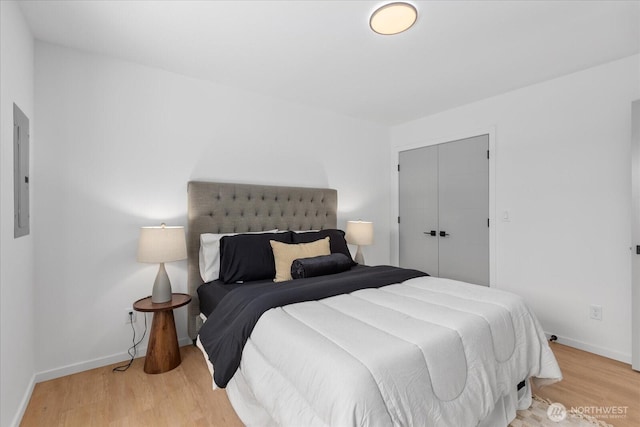 918 28th Ave S Unit B, Seattle, WA 98144 - bedroom with light wood finished floors and a closet