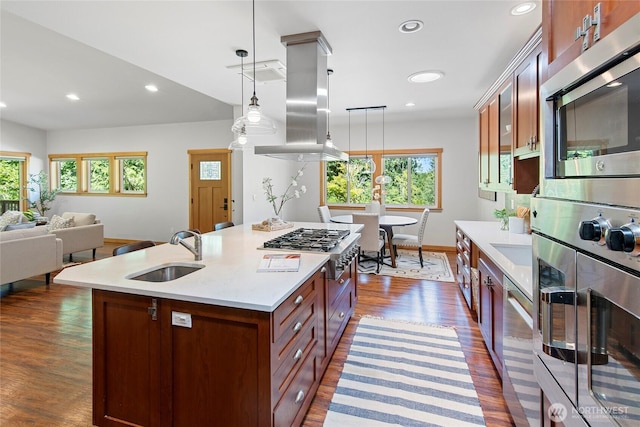 9761 NE Charisma Cir, Bainbridge Island, WA 98110 - photo 11
