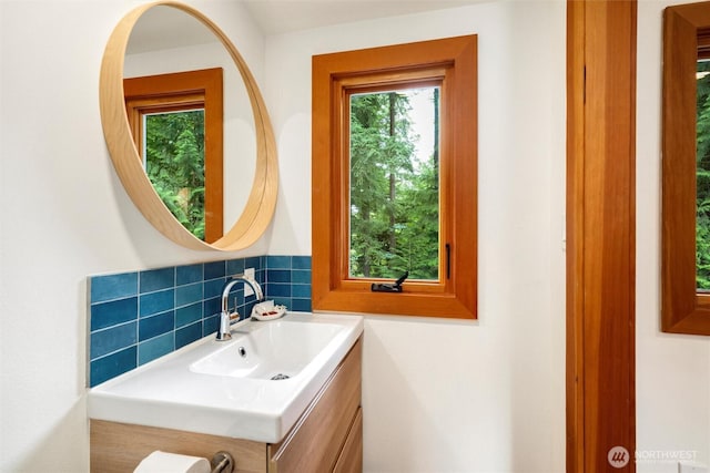 1692 Galbraith Ln, Bellingham, WA 98229 - bathroom with vanity