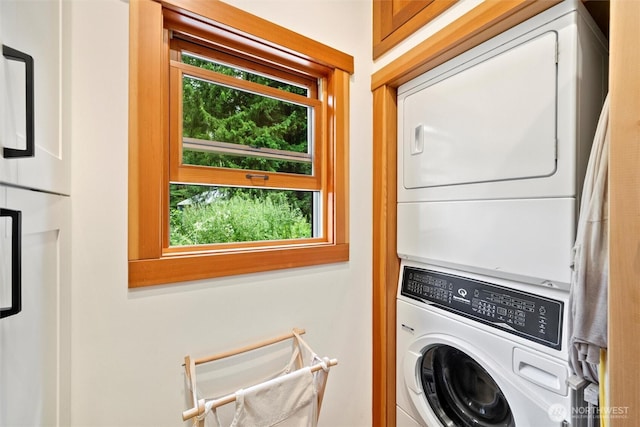 1692 Galbraith Ln, Bellingham, WA 98229 - washroom with stacked washer / drying machine