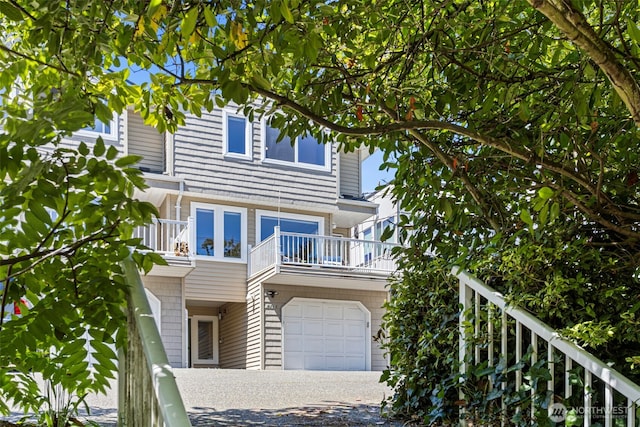 9215 Linden Ave N, Seattle, WA 98103 - photo 1