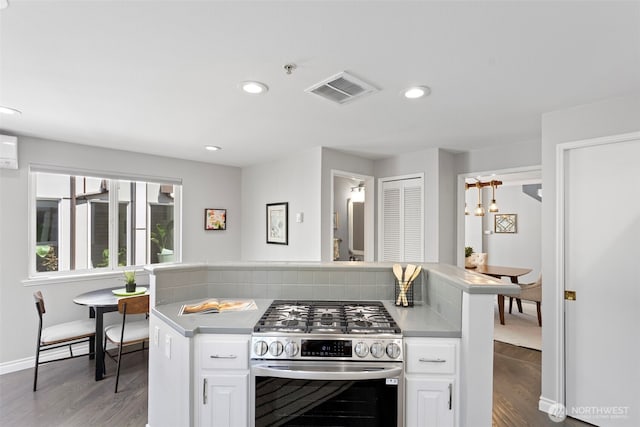 9215 Linden Ave N, Seattle, WA 98103 - photo 15