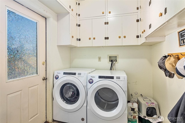 2639 Yew St, Bellingham, WA 98226 - laundry room featuring cabinet space and independent washer and dryer