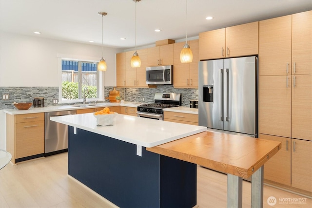 2141 34th Ave W, Seattle, WA 98199 - photo 8