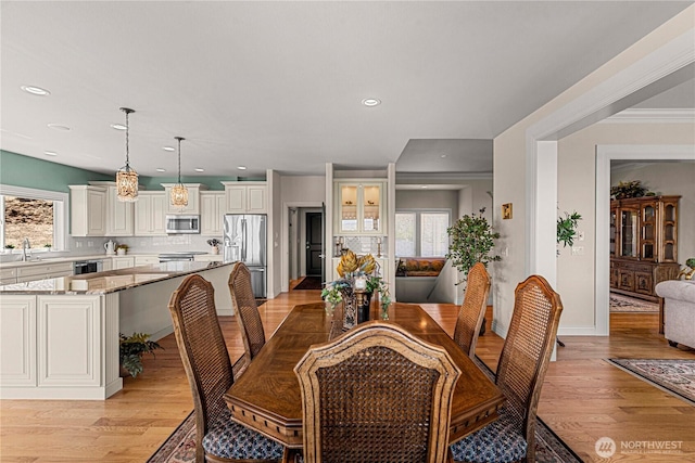 1776 Broadway Pl, Wenatchee, WA 98801 - dining space featuring light wood-style floors and recessed lighting