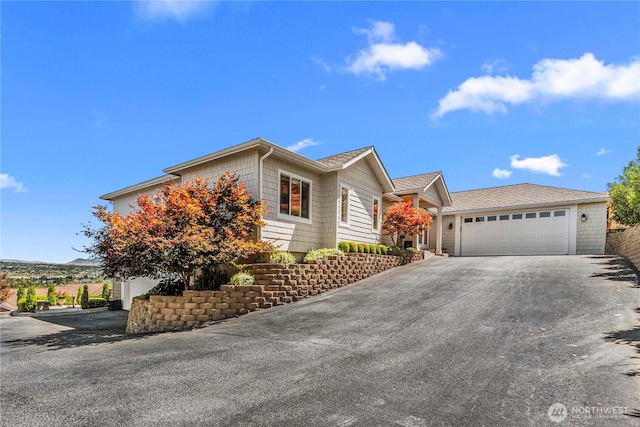 1776 Broadway Pl, Wenatchee, WA 98801 - single story home featuring an attached garage and driveway