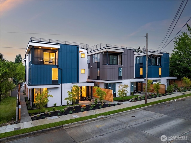8833 Wallingford Ave N, Seattle, WA 98103 - photo 35