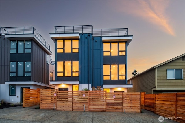 8833 Wallingford Ave N, Seattle, WA 98103 - photo 34