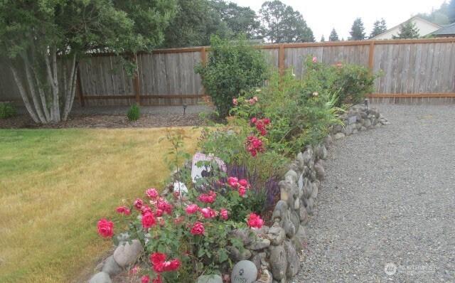 9237 Applegate Loop SW, Rochester, WA 98579 - photo 7