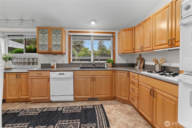 8711 NE 138th St, Kirkland, WA 98034 - photo 12