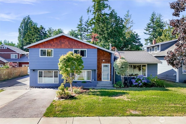 908 Glenning St, Lynden, WA 98264 - photo 1