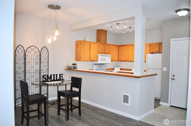 5400 Harbour Pointe Blvd Unit E102, Mukilteo, WA 98275 - photo 2