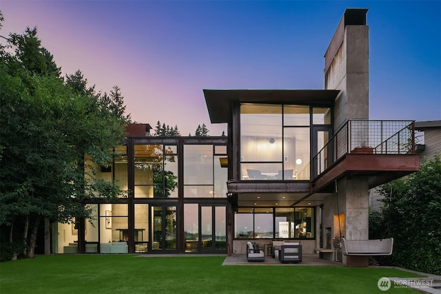 8320 Avalon Dr, Mercer Island, WA 98040 - photo 1