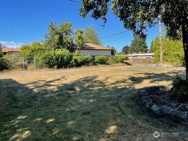 847 E 51st St, Tacoma, WA 98404 - photo 10