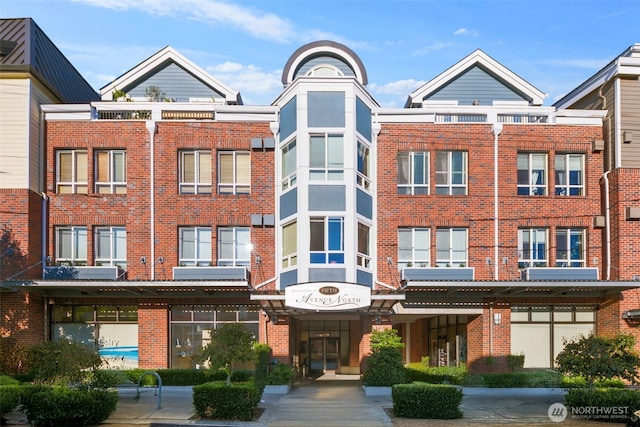 812 5th Ave N, Seattle, WA 98109 - photo 2