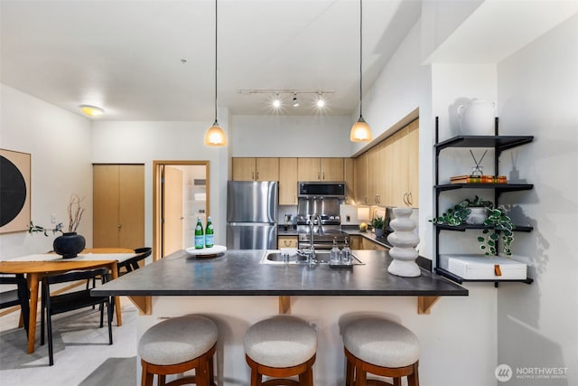 812 5th Ave N, Seattle, WA 98109 - photo 9