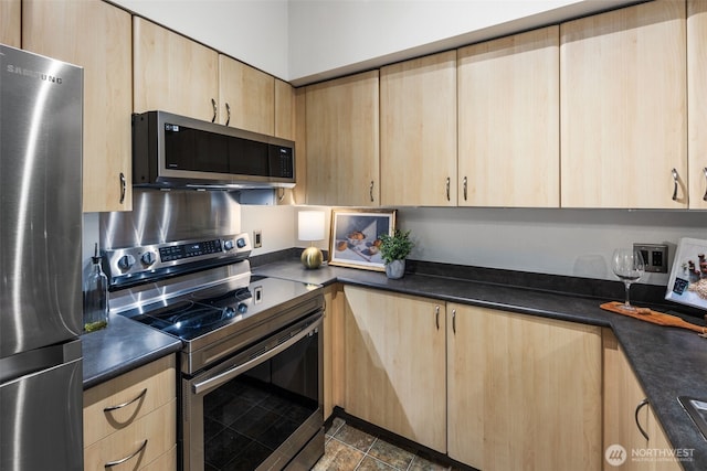 812 5th Ave N, Seattle, WA 98109 - photo 12