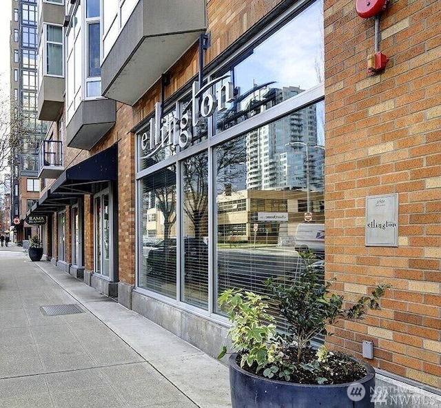 2801 1st Ave Unit 807, Seattle, WA 98121 - photo 2