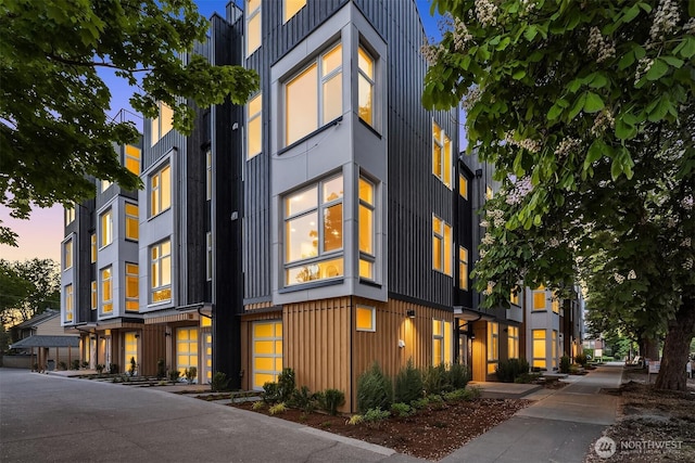 1715 17th Ave, Seattle, WA 98122 - photo 1