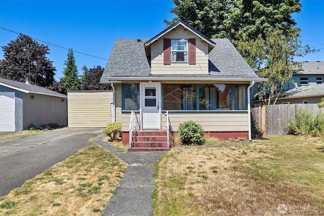 709 W Pioneer, Puyallup, WA 98371 - photo 1