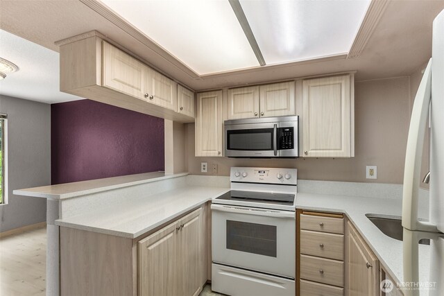 4820 200th St SW Unit B104, Lynnwood, WA 98036 - photo 12