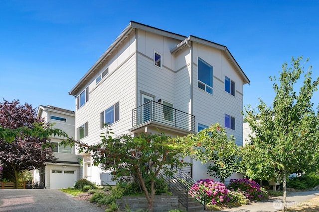 4261 S Holden St, Seattle, WA 98118 - photo 1