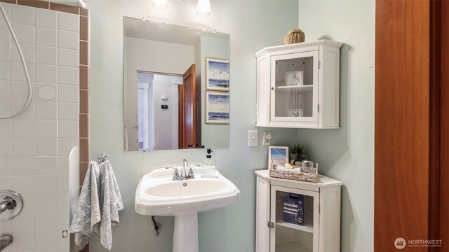 10735 Whitman Ave N, Seattle, WA 98133 - photo 13