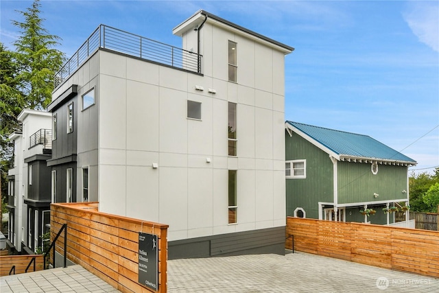 625 W Emerson St, Seattle, WA 98119 - photo 2