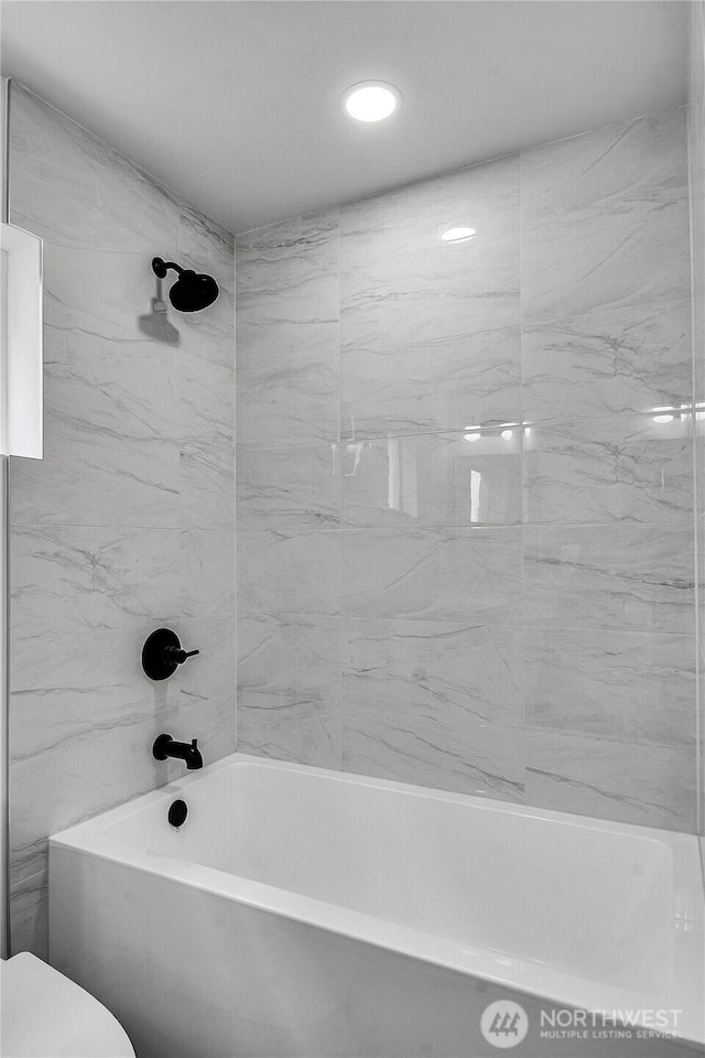 625 W Emerson St, Seattle, WA 98119 - photo 15