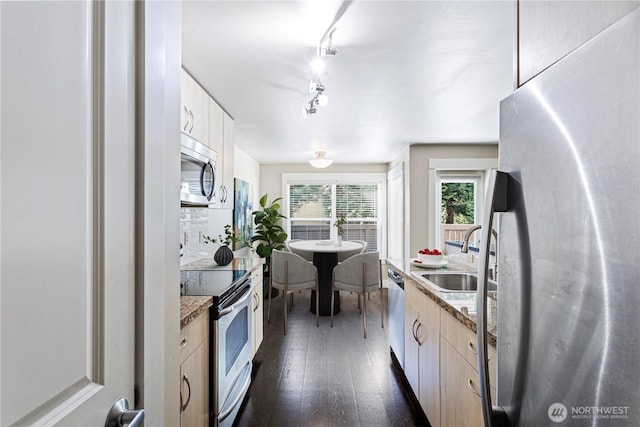 2291090TH Ave Ave W Unit D105, Edmonds, WA 98026 - photo 7