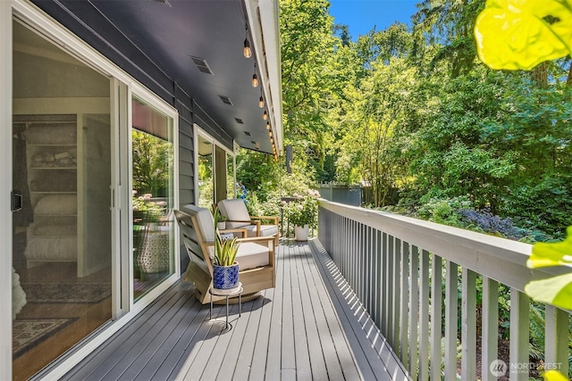 11925 Manzanita Ln NE, Bainbridge Island, WA 98110 - photo 17