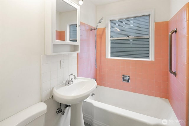 2418 Federal Ave E, Seattle, WA 98102 - photo 8