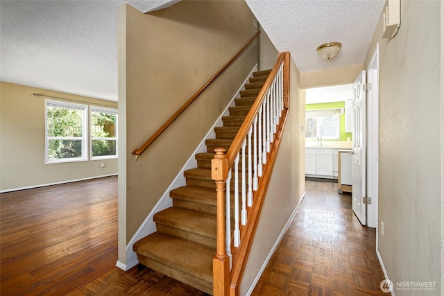 2122 Colonial Way, Oak Harbor, WA 98277 - photo 4