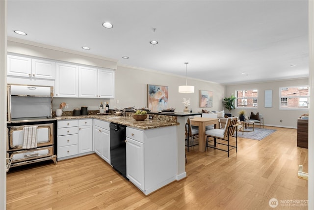 1417 Queen Anne Ave N Unit 203, Seattle, WA 98109 - photo 8