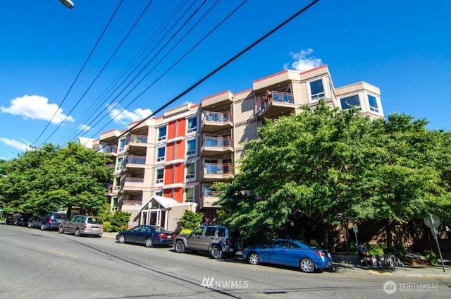 711 E Denny Way Unit 303, Seattle, WA 98122 - photo 1