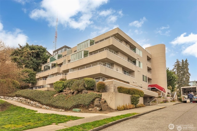 1231 5th Ave N Unit 101, Seattle, WA 98109 - photo 1