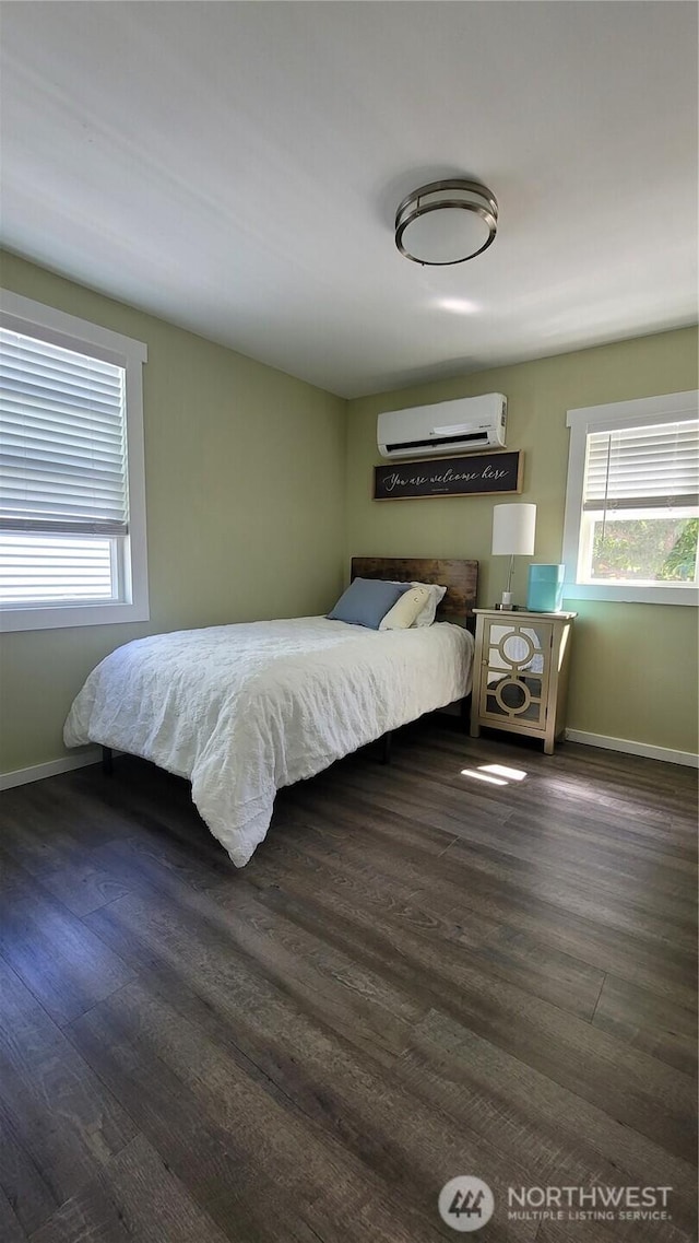 10532 Fremont Ave N, Seattle, WA 98133 - photo 8