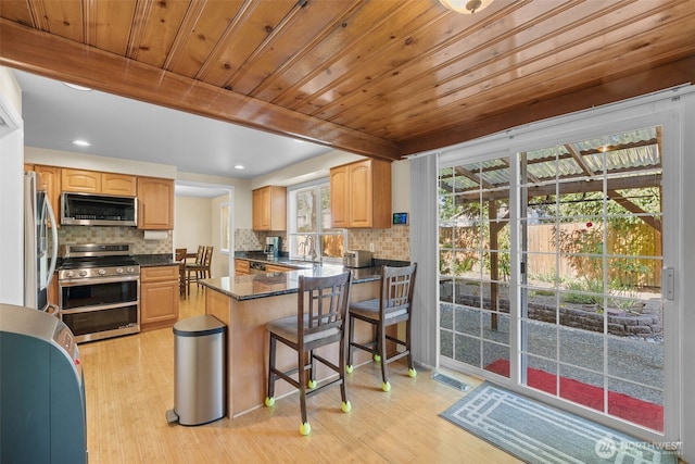 12424 106th Pl NE, Kirkland, WA 98034 - photo 11