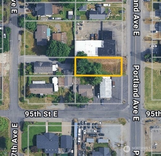 1707 95th St E, Tacoma, WA 98445 - photo 1