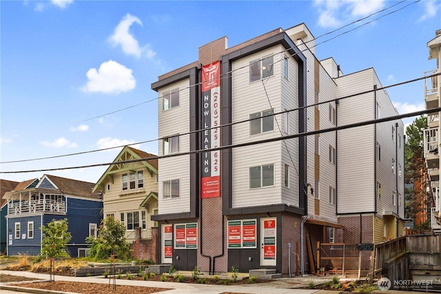 4729 NE 21st St, Seattle, WA 98105 - photo 2