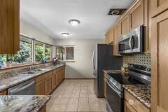 1101 Fuller St, Wenatchee, WA 98801 - photo 6