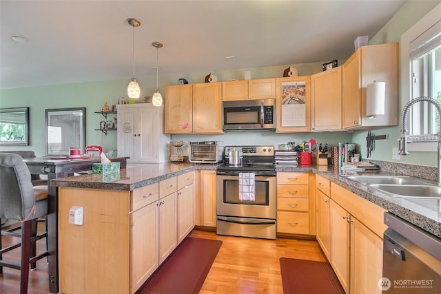 1102 S 27th Unit C302, Tacoma, WA 98409 - photo 11