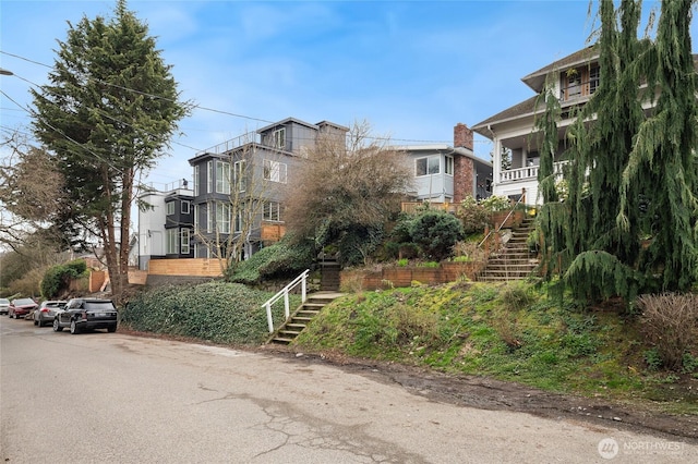 633 W Emerson St, Seattle, WA 98119 - photo 2