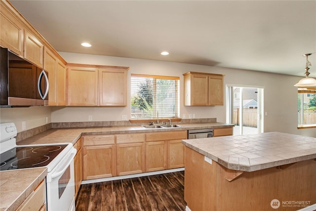 6908 Stone St SE, Lacey, WA 98513 - photo 11