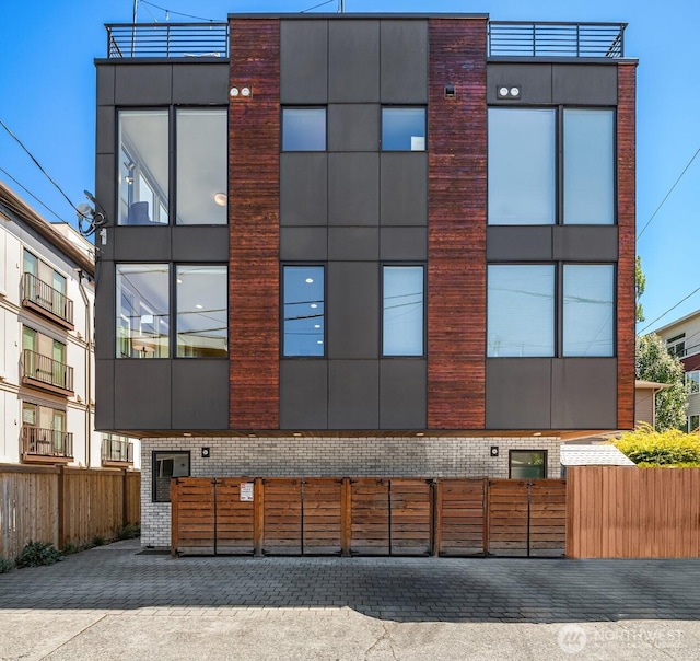 119 18th Ave E Unit B, Seattle, WA 98112 - photo 24