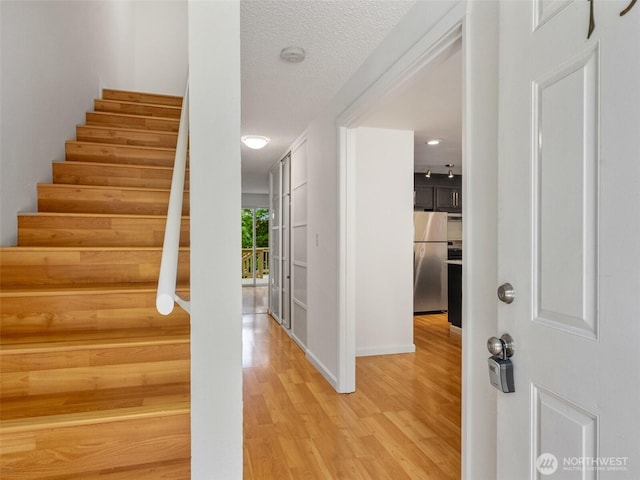152 SW 200th St Unit 152, Normandy Park, WA 98166 - photo 2