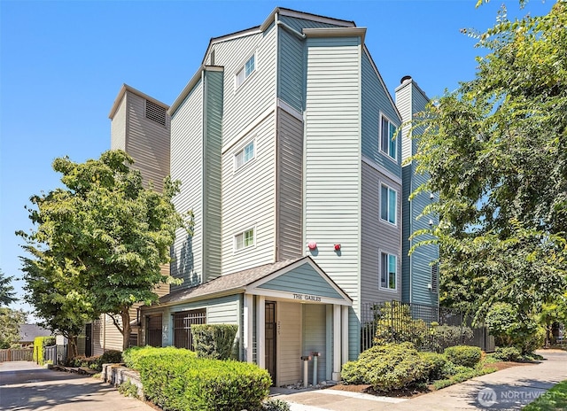 235 13th Ave E Unit 402, Seattle, WA 98102 - photo 25