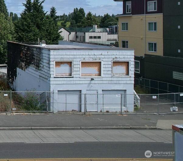 320 NW 85th St, Seattle, WA 98117 - photo 1