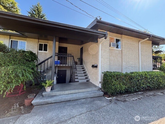 7931 9th Ave SW, Seattle, WA 98106 - photo 3
